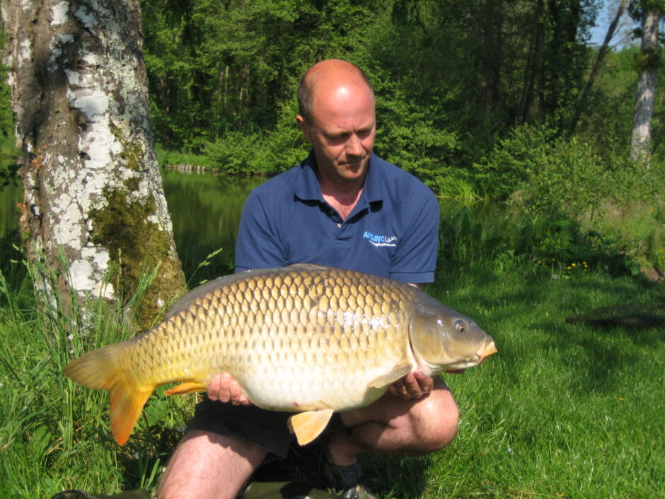 31lb common carp, Bletiere, France.